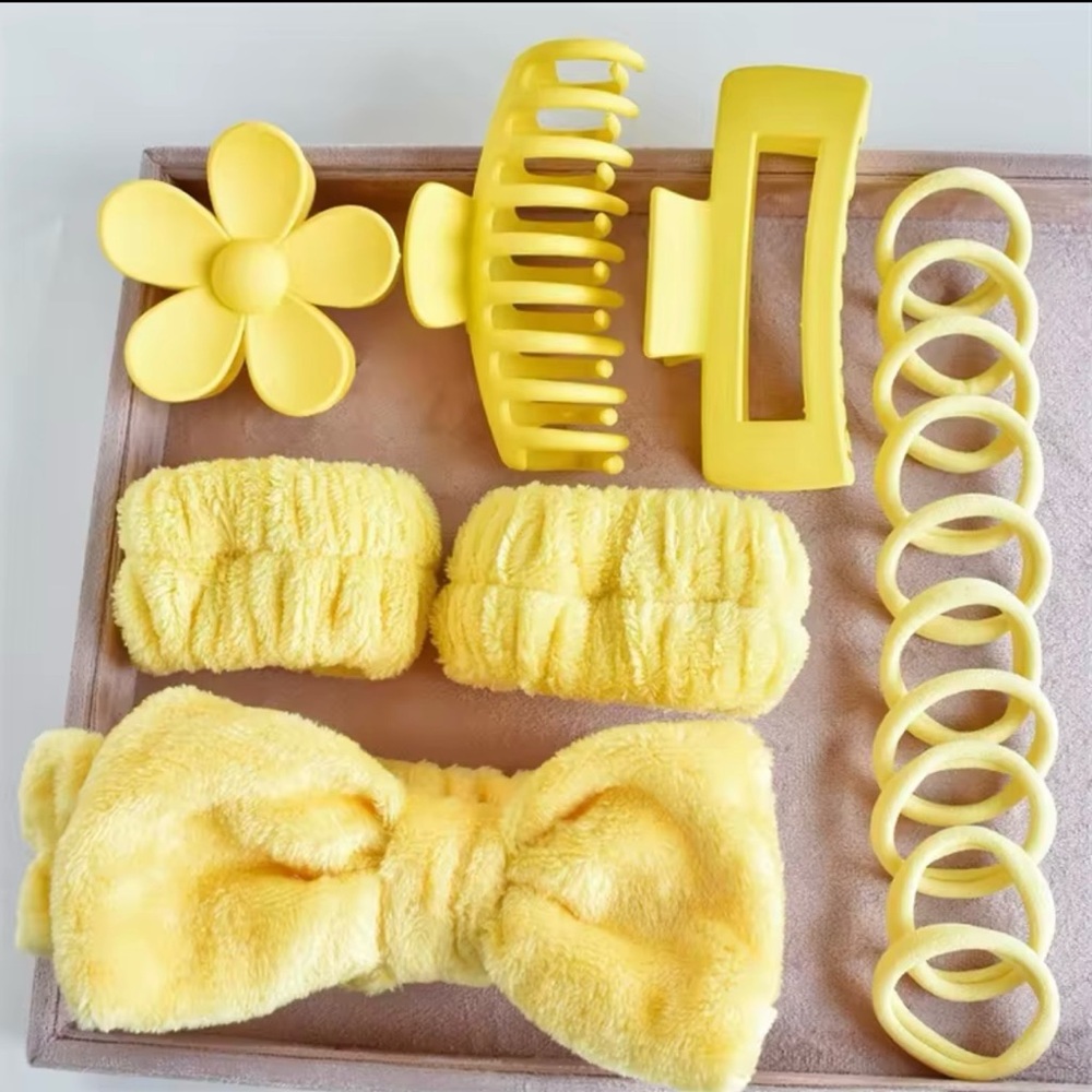 Yellow Kids Bath Accessory Set